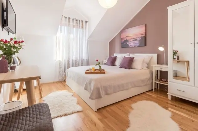 Tek Büyük Yataklı Oda (Deluxe Double Room with Mountain View)