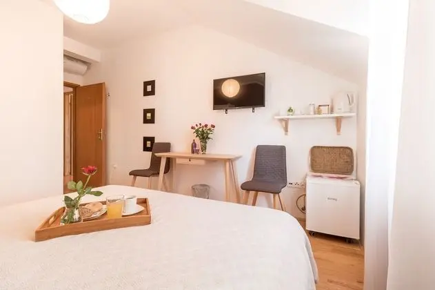 Tek Büyük Yataklı Oda (Deluxe Double Room with Mountain View)
