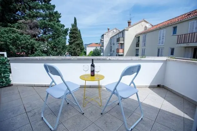 Apart Daire (One Bedroom Apartment with Balcony)