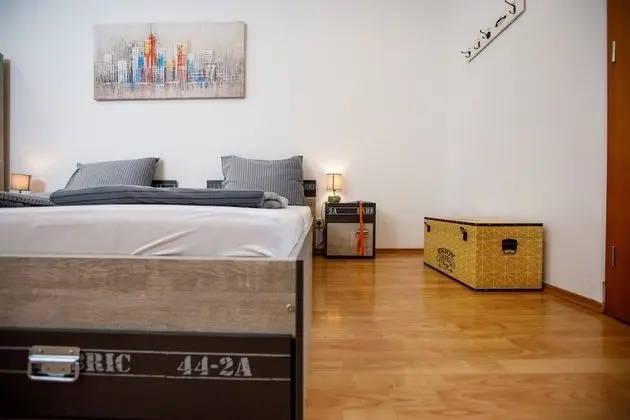 Stüdyo (Studio Apt with Balcony and City View)