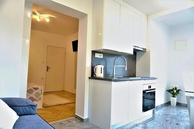 Apart Daire, Kısmi Deniz Manzaralı (2)