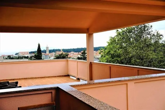 Apart Daire, Kısmi Deniz Manzaralı (2)