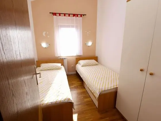 Apart Daire, 2 Yatak Odası (994/3136)
