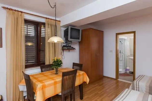 Stüdyo (Premium Studio Apartment with Terrace)
