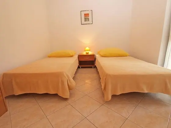 Apart Daire, 2 Yatak Odası (1105/9567)