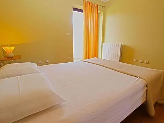 Apart Daire, 3 Yatak Odası (1105/9551)