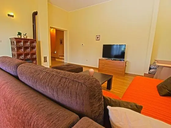 Apart Daire, 3 Yatak Odası (1105/9551)