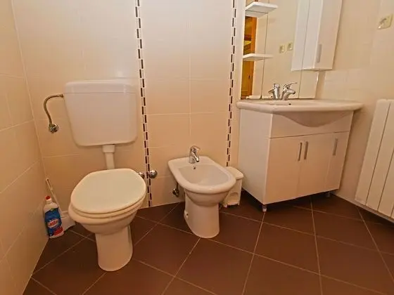 Apart Daire, 3 Yatak Odası (1105/9551)