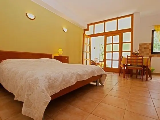 Stüdyo, 1 Yatak Odası (1105/9568)