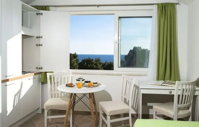 Stüdyo, Deniz Manzaralı