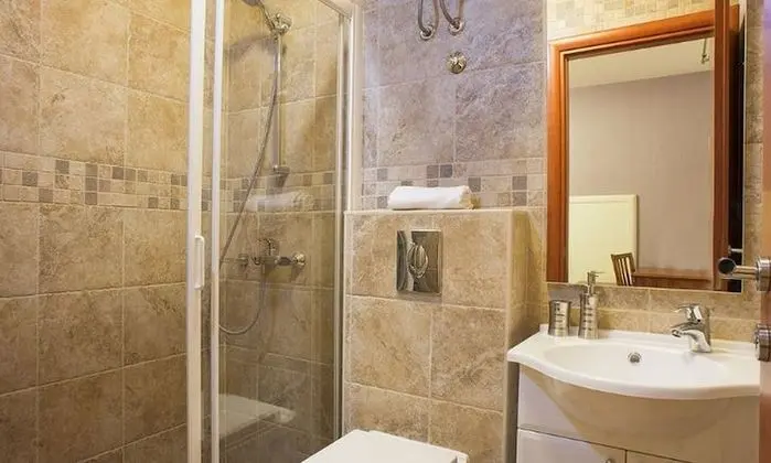 Tek Büyük veya İki Ayrı Yataklı Oda, Balkon, Deniz Manzaralı