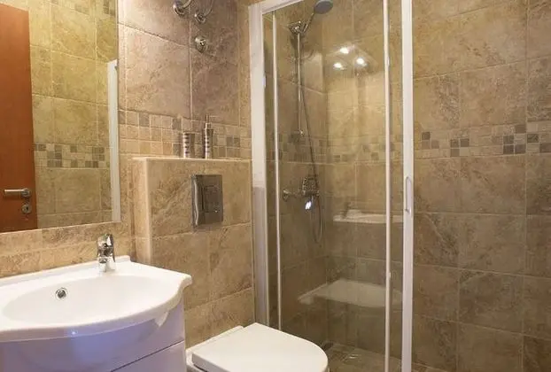 Tek Büyük veya İki Ayrı Yataklı Oda, Balkon, Deniz Manzaralı