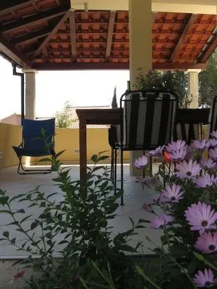 Apart Daire (Two Bedroom Apartment with Terrace Sa)