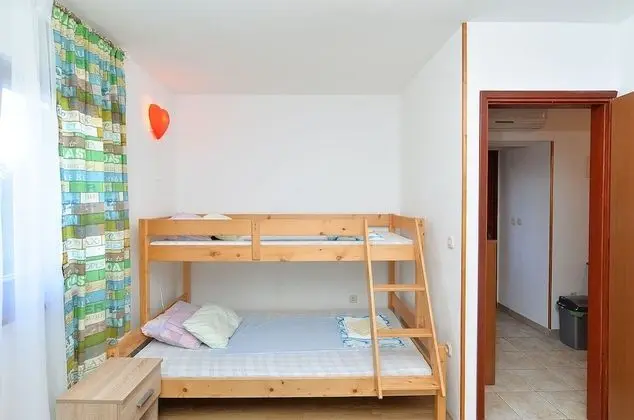 Apart Daire, 2 Yatak Odası (295/1063)