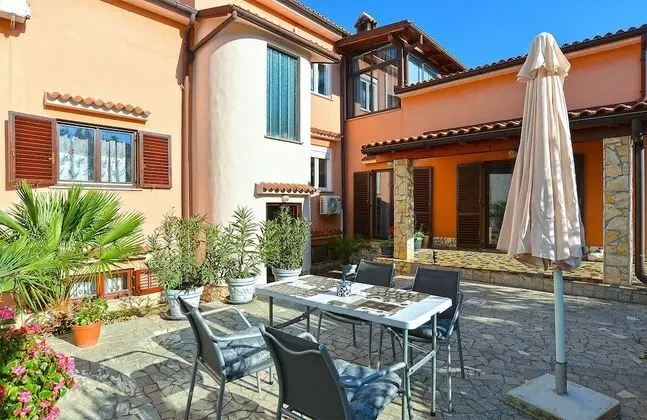 Apart Daire, 2 Yatak Odası (295/1063)