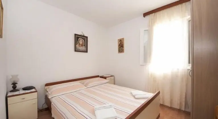 Apart Daire, 1 Çift Kişilik Yatak ve Çekyat