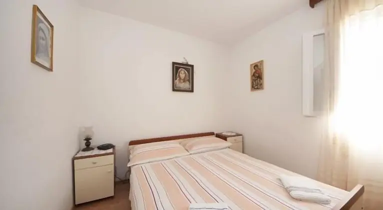 Apart Daire, 1 Çift Kişilik Yatak ve Çekyat