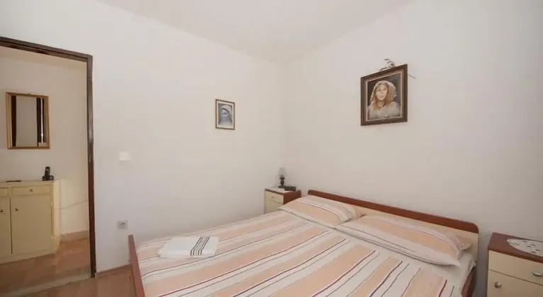 Apart Daire, 1 Çift Kişilik Yatak ve Çekyat