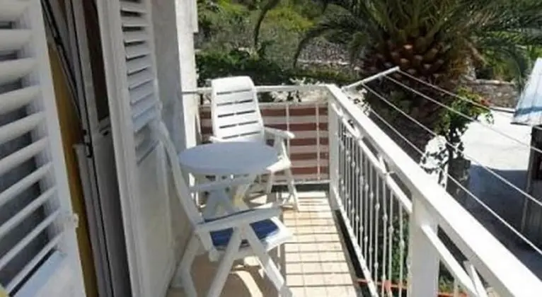 Apart Daire, 1 Çift Kişilik Yatak ve Çekyat