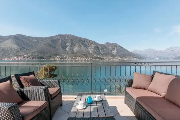 Comfort Apart Daire, 2 Yatak Odası, Balkon, Deniz Manzaralı