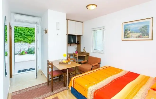 Stüdyo, Teras, Bahçe Manzaralı