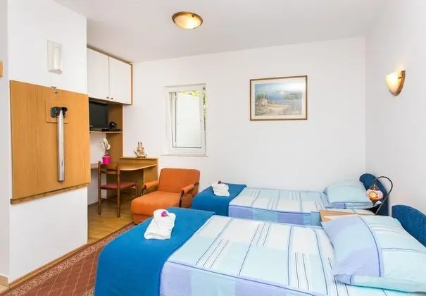 Stüdyo, Teras, Bahçe Manzaralı