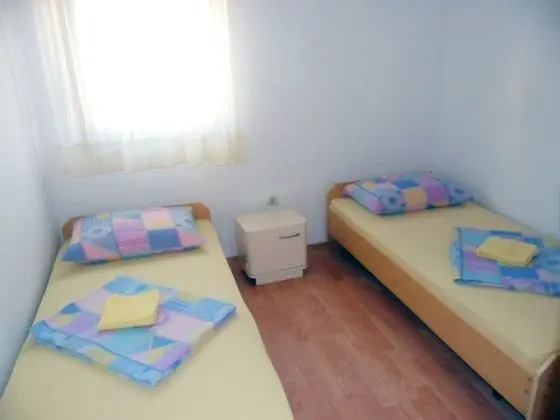 Apart Daire, Avlu Manzaralı (3)