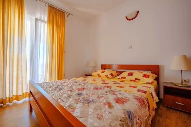 Apart Daire (Two Bedroom Apartment with Balcony)