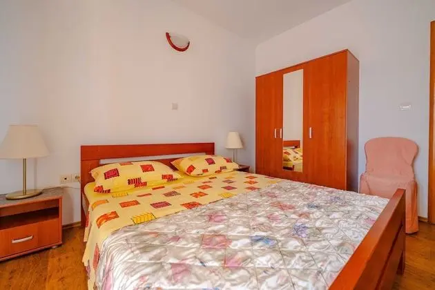 Apart Daire (Two Bedroom Apartment with Balcony)