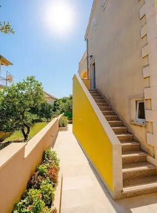 Apart Daire (Two Bedroom Apartment with Balcony)