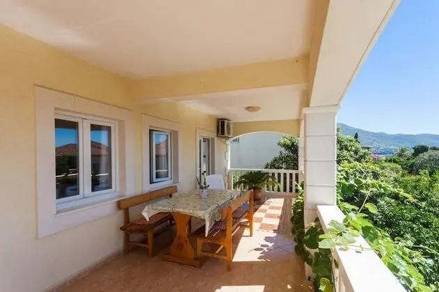 Apart Daire (Two Bedroom Apartment with Balcony)