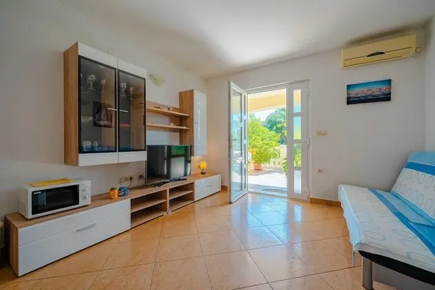 Apart Daire (Two Bedroom Apartment with Terrace)