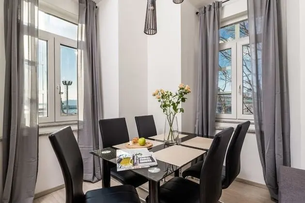 Apart Daire, Deniz Manzaralı