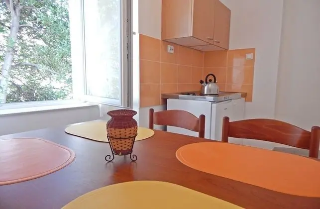 Apart Daire, Bahçe Manzaralı