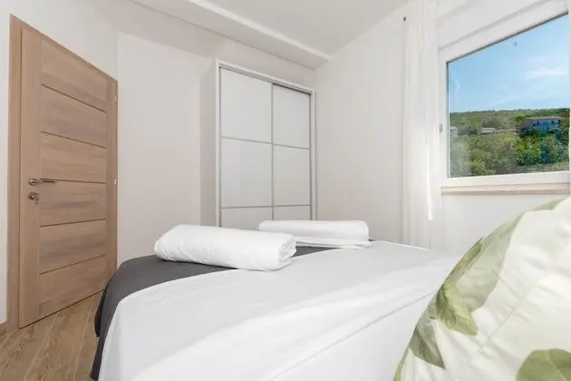 Deluxe Apartment 1