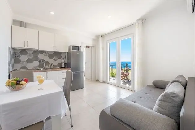 Apart Daire, Deniz Manzaralı