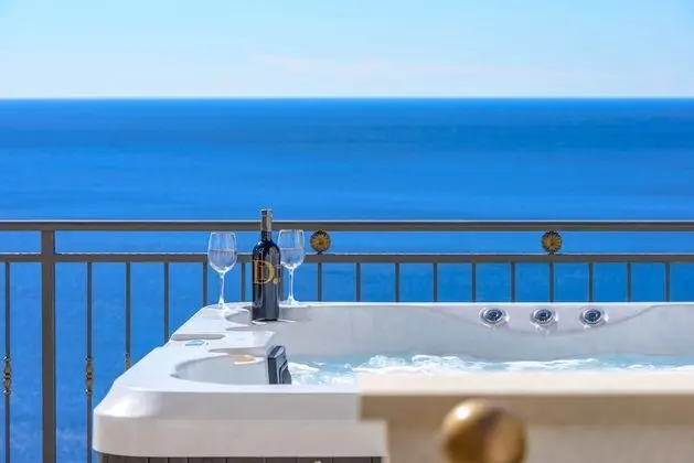 Apart Daire, Deniz Manzaralı