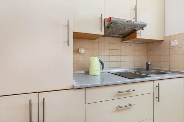 Apart Daire, 1 Yatak Odası, Mutfak, Plaj Kenarı