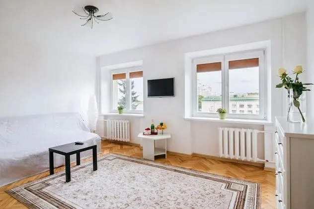 Basic Daire, 1 Yatak Odası (Pobediteleu 3)