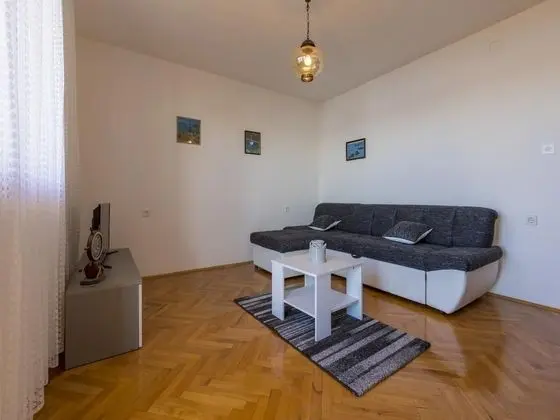 Apart Daire, 2 Yatak Odası (1)