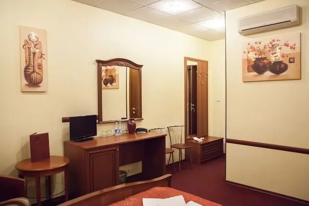 Comfort Tek Büyük Yataklı Oda