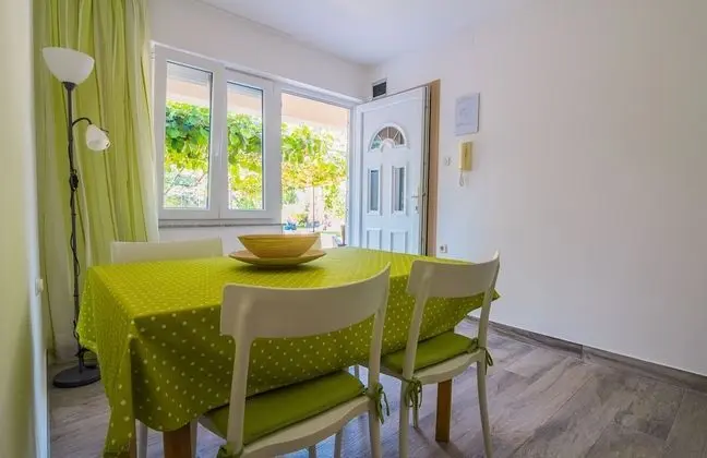 Apart Daire, 1 Yatak Odası, Bahçe Manzaralı