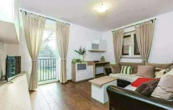 Apart Daire, 1 Yatak Odası, Göl Manzaralı