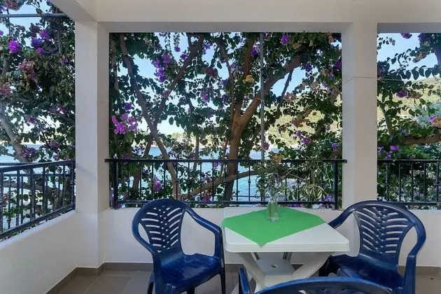 Apart Daire, 2 Yatak Odası, Deniz Manzaralı, Zemin Kat