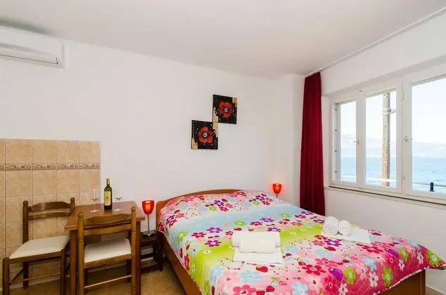 Stüdyo, Deniz Manzaralı