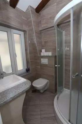 Deluxe Stüdyo Süit