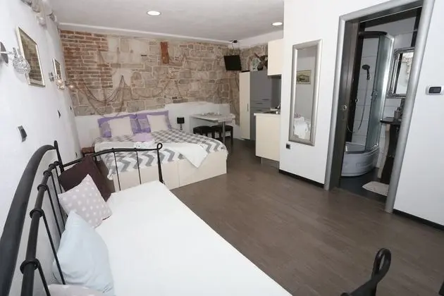 Deluxe Stüdyo Süit