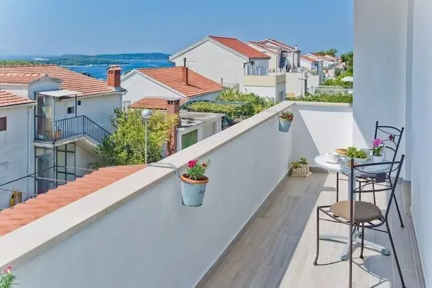 Comfort Apart Daire, Teras, Deniz Manzaralı