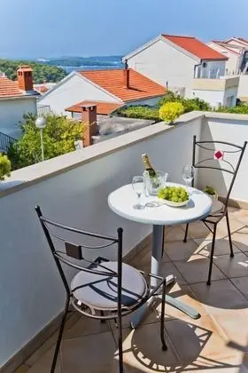 Superior Apart Daire, Teras, Deniz Manzaralı