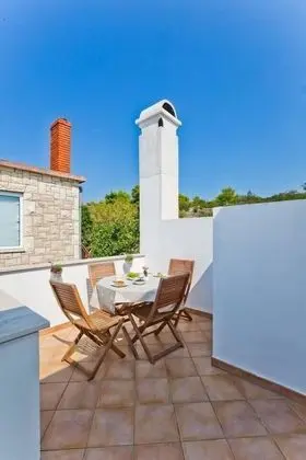 Superior Apart Daire, Teras, Deniz Manzaralı